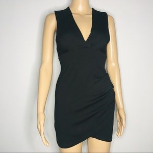 Lulu's sleeveless little black dress
